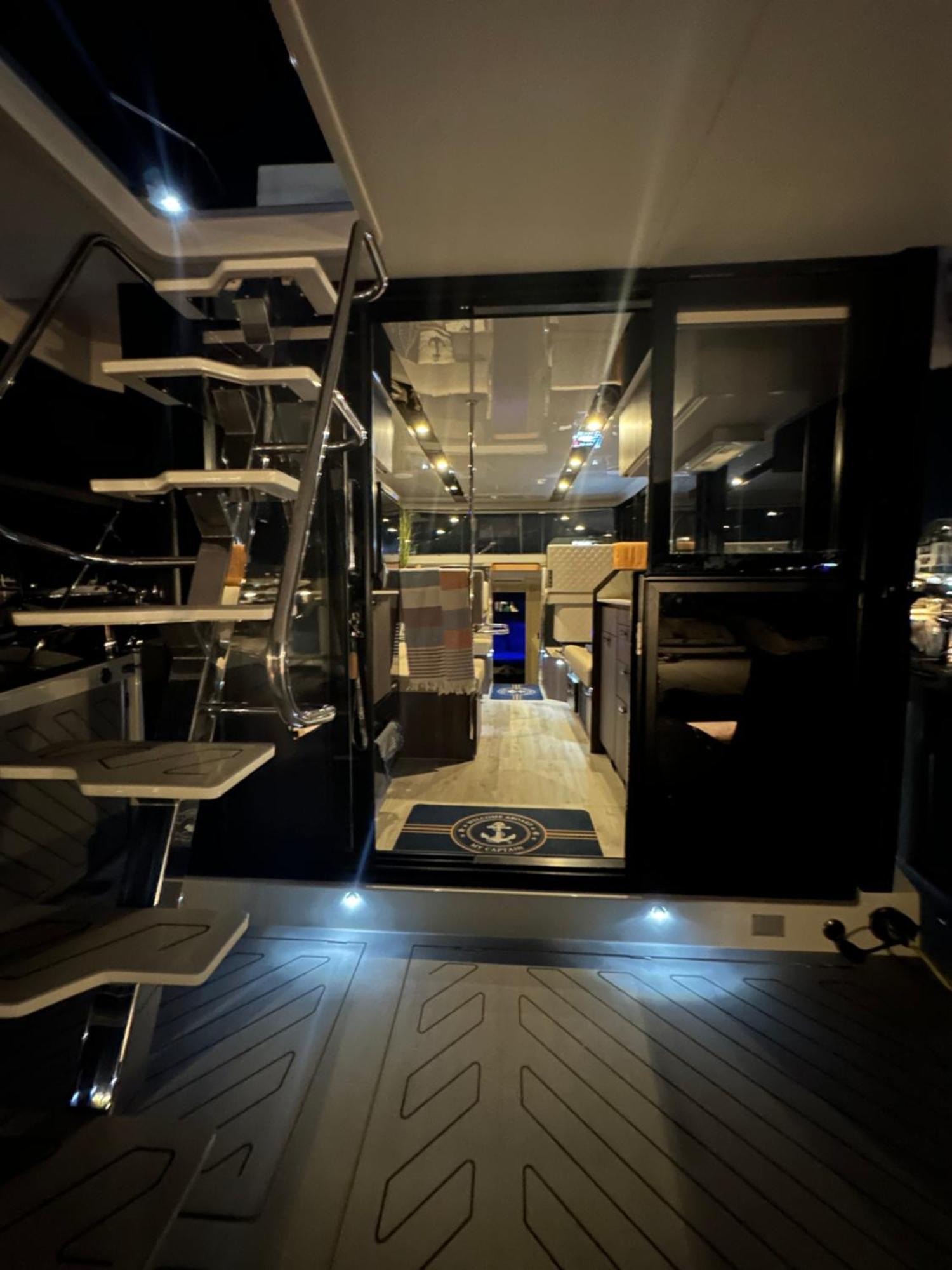 Puerto Banus Yacht Sky&sea *